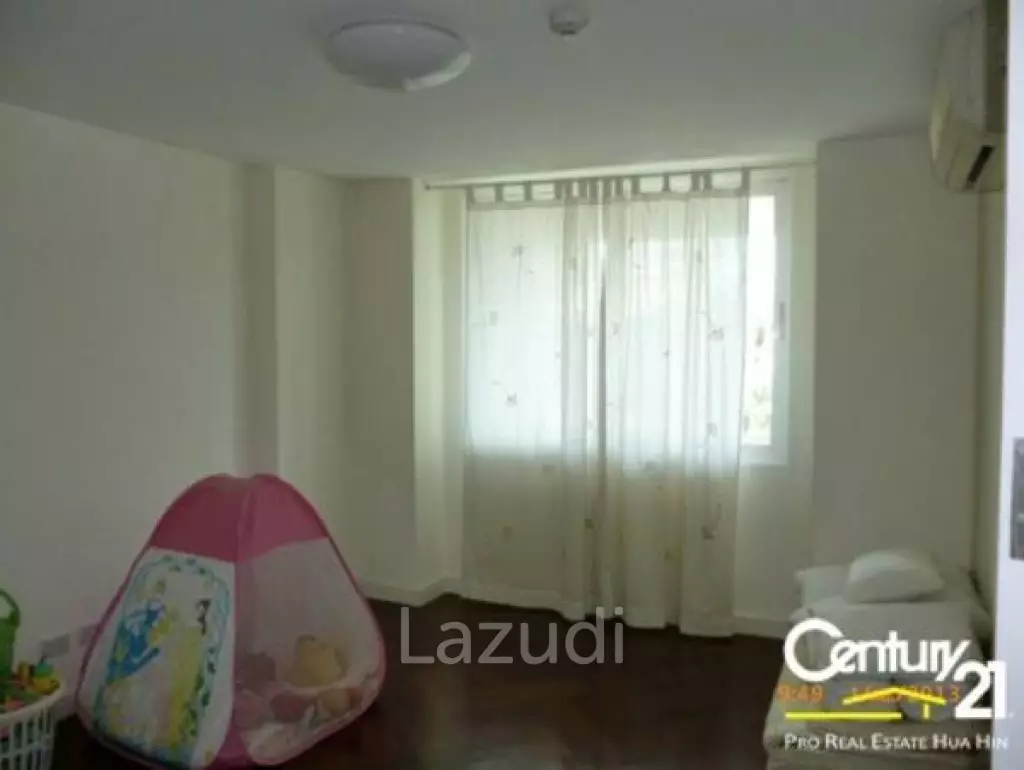 Sea View, Luxury 3 Bed Condo