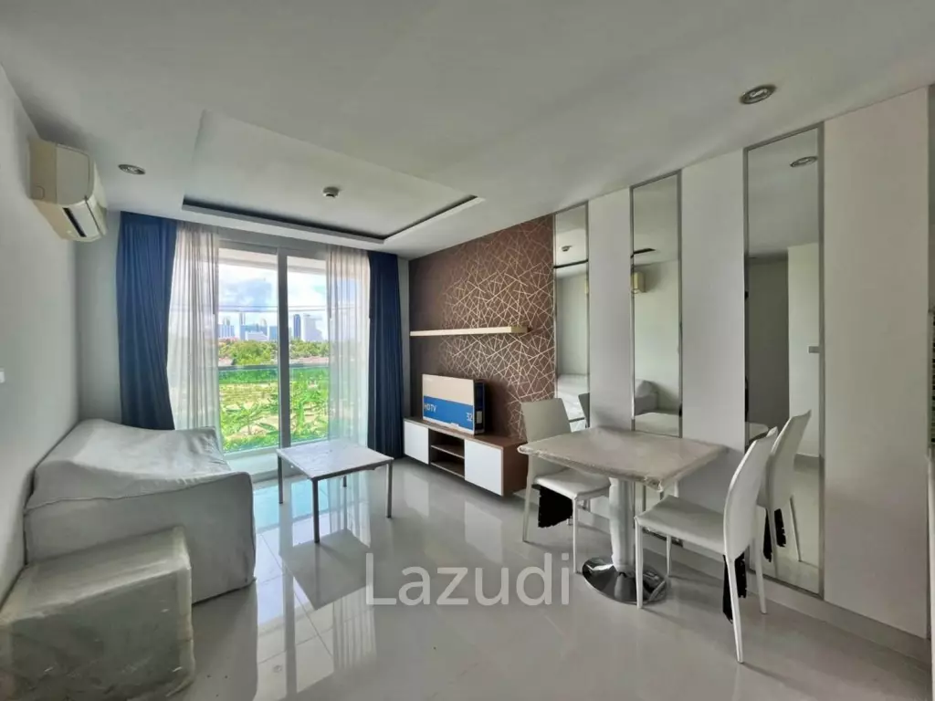 Great Area Condo Amazon for Sale in Pattaya