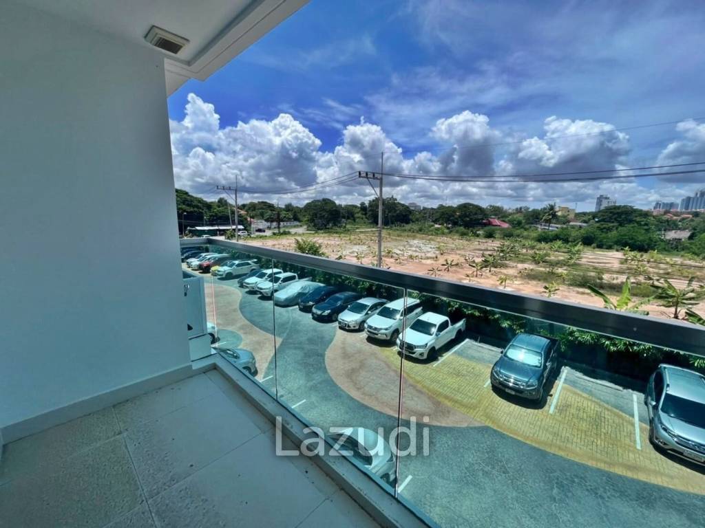 Great Area Condo Amazon for Sale in Pattaya