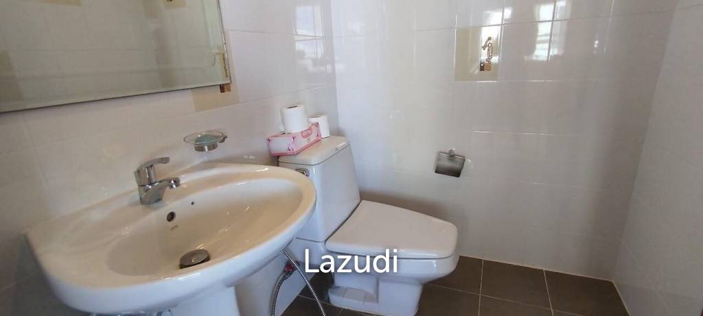 The Bay View Condo for Sale with City View