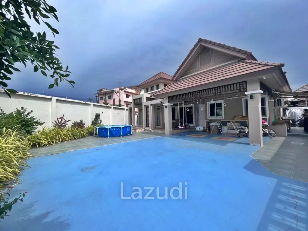 House at East Pattaya with 3 Bedrooms for Sale