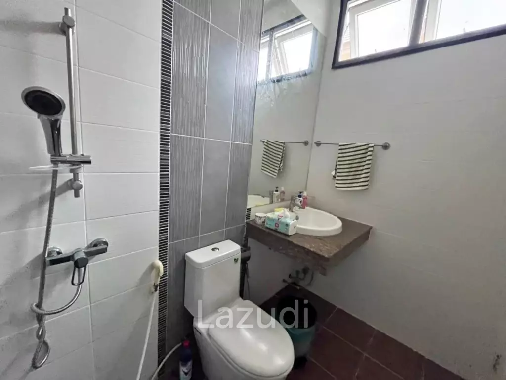 House at East Pattaya with 3 Bedrooms for Sale