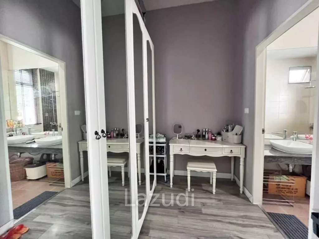 House at East Pattaya with 3 Bedrooms for Sale