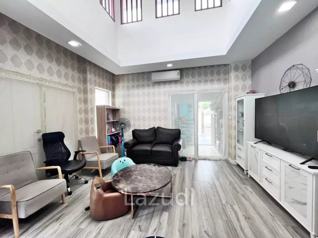 House at East Pattaya with 3 Bedrooms for Sale