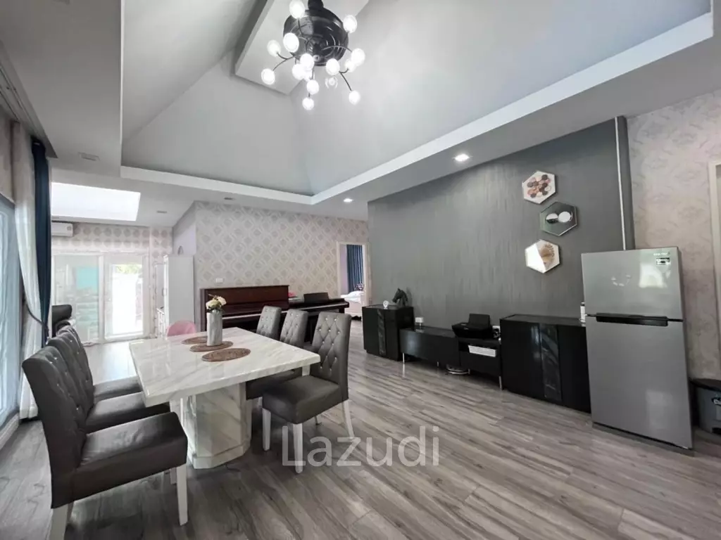 House at East Pattaya with 3 Bedrooms for Sale