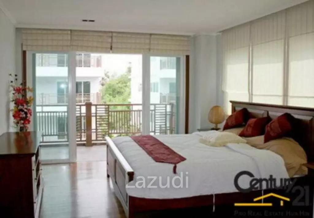 2 Bedroom Tastefully Decorated Fully Furnished Condominium