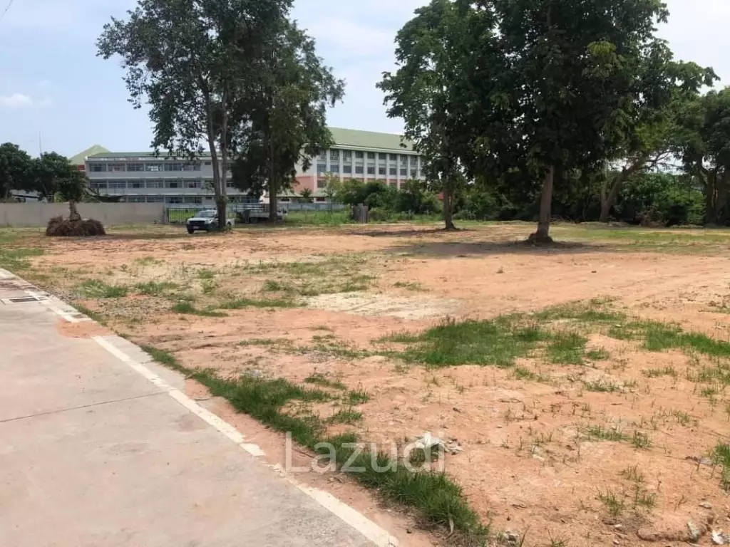 Beautiful Land Plot for Sale in East Pattaya