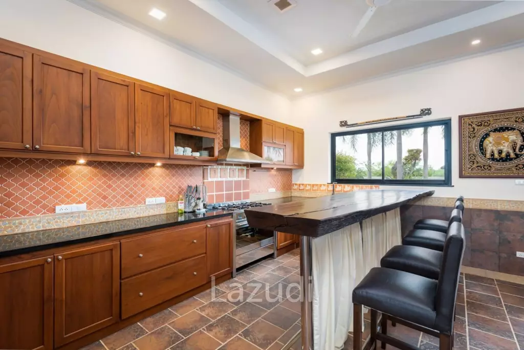 Luxury Lakeside Resort for Sale in Huay Yai