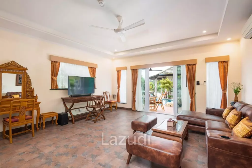 Luxury Lakeside Resort for Sale in Huay Yai