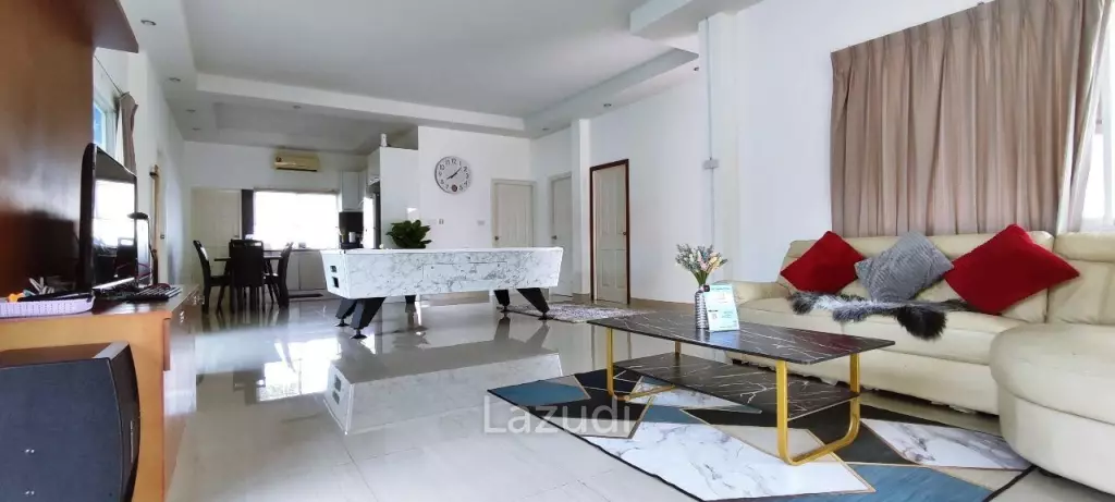 3 Bed 270 SQ.M Pool Villa House in Huay Yai