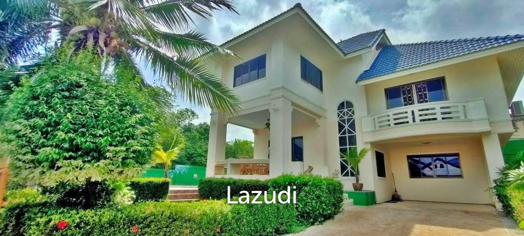 Lovely House in Bang Saray for Sale