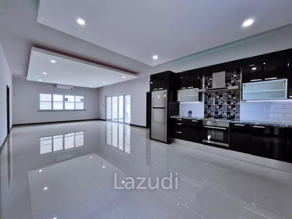 Modern House for Sale in Bangsaray