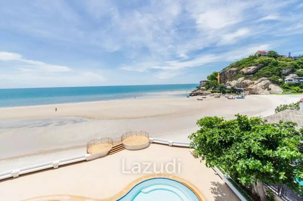Absolute Beachfront 2 Bed Condo: Reduced in November 2016