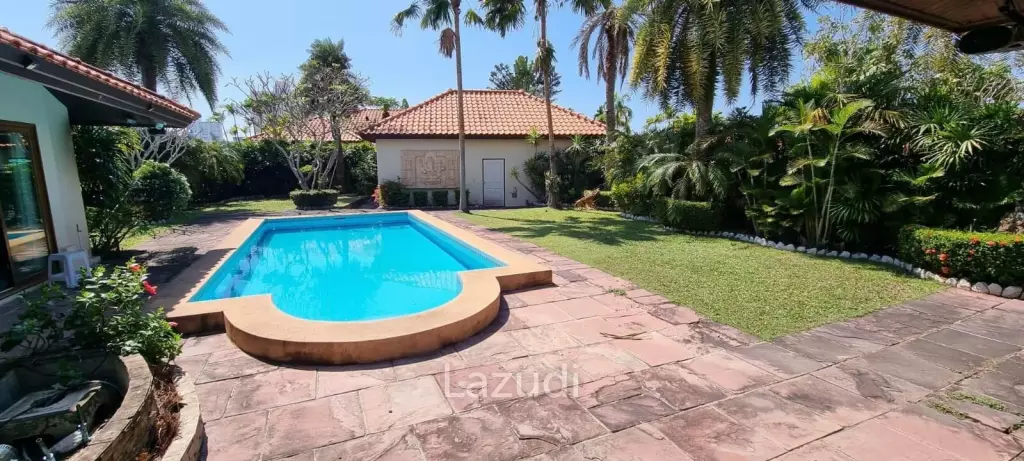 Pool Villa House for Sale in Huay Yai