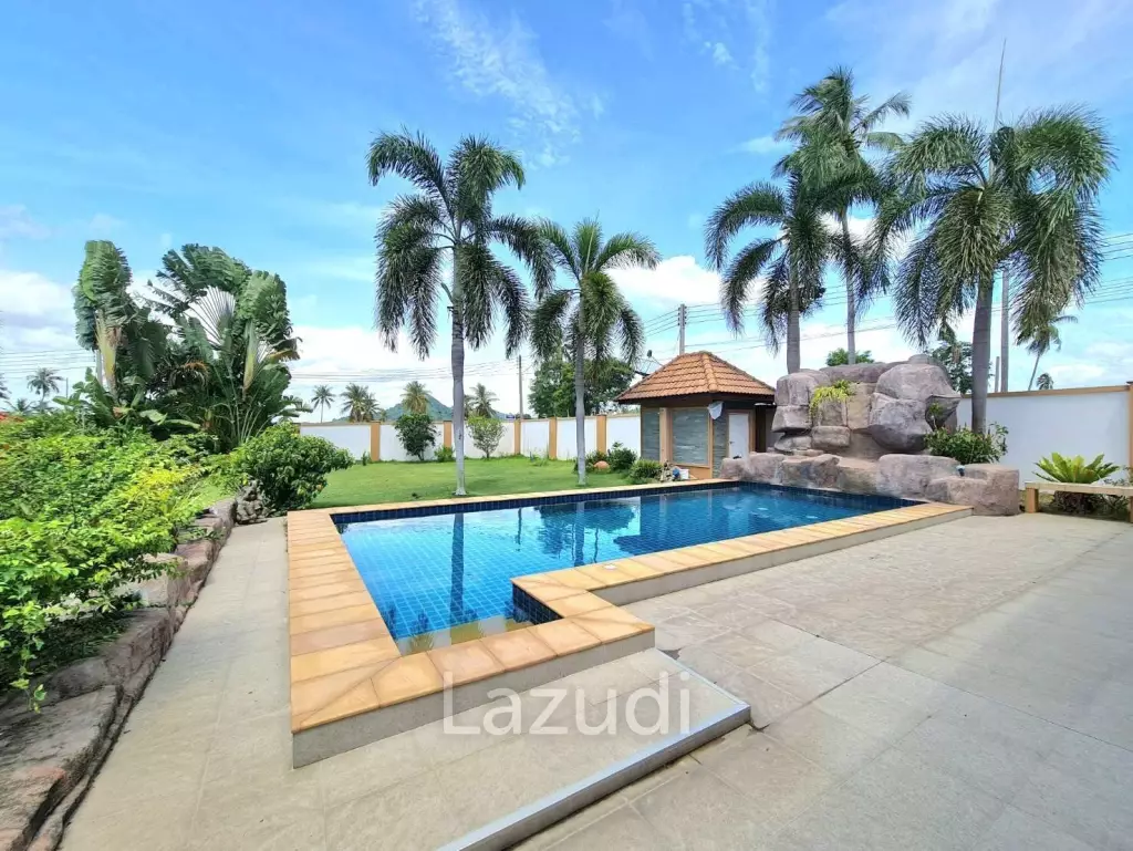 4Bedrooms House in Bangsaray for Sale