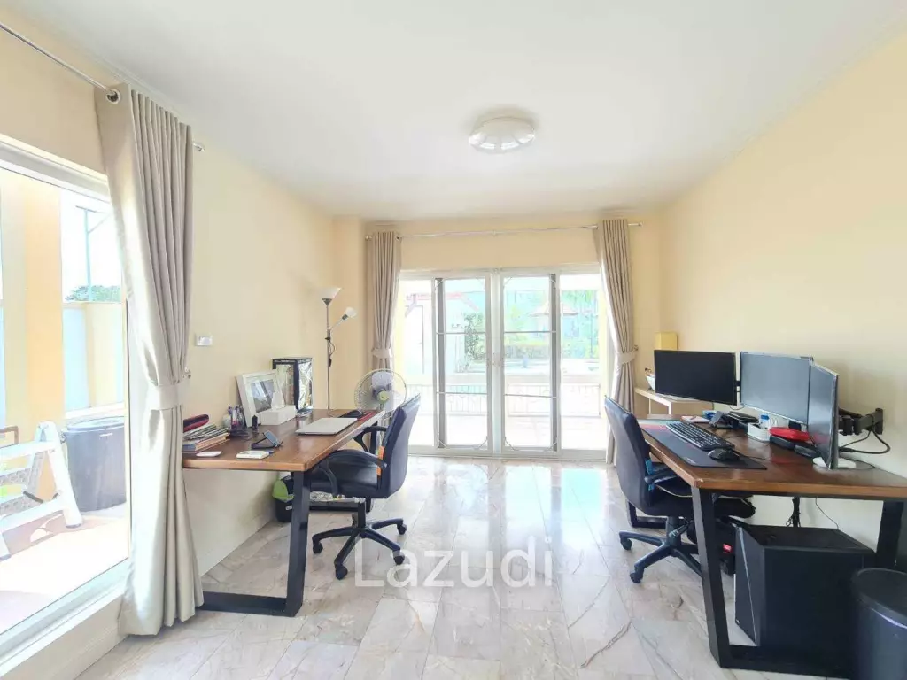Bangsaray House on 1Rai Land for Sale