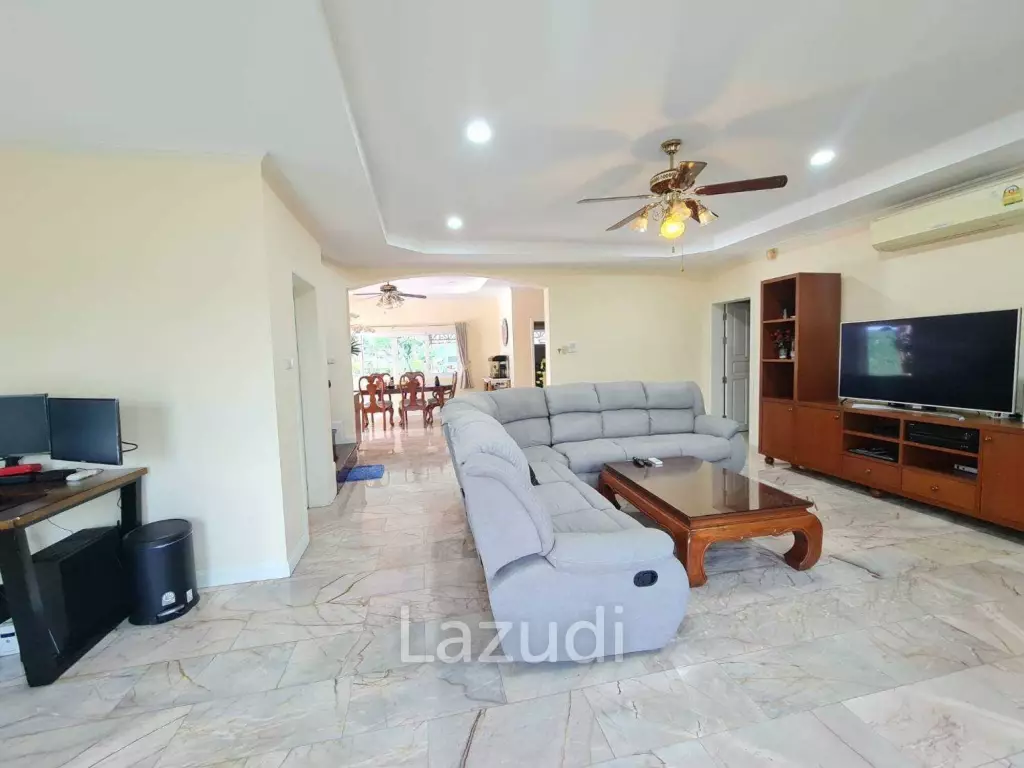 Bangsaray House on 1Rai Land for Sale