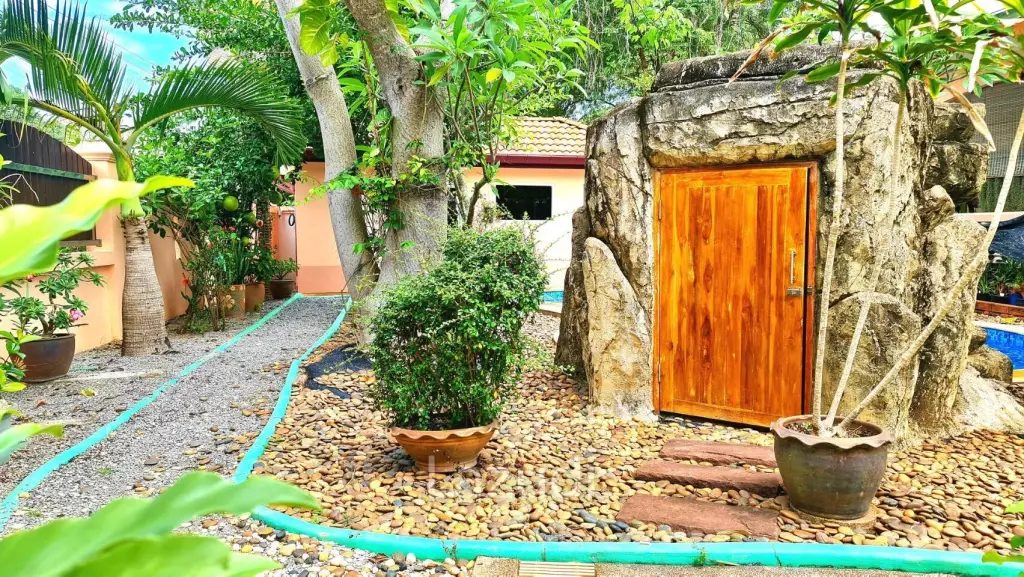 Pool House in Bang Saray for Sale