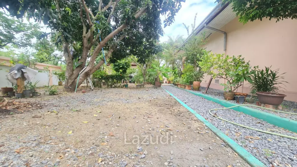 Pool House in Bang Saray for Sale