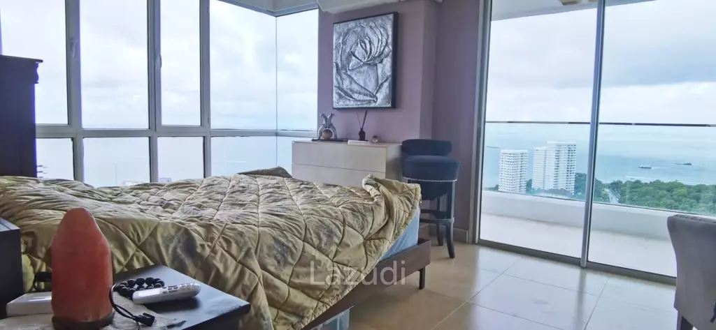 Corner Unit for Sale in The Cliff Condo