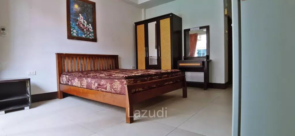 Pattaya Commercial Building for Sale