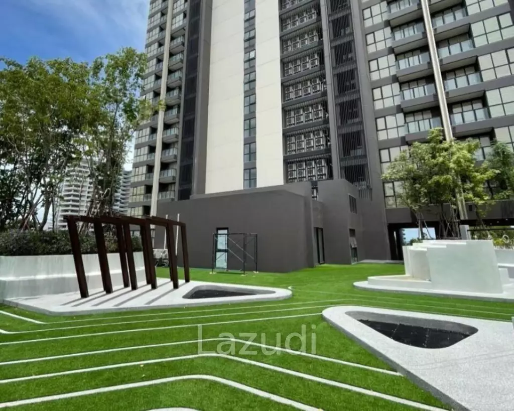 Panora Beachfront Condo for Sale