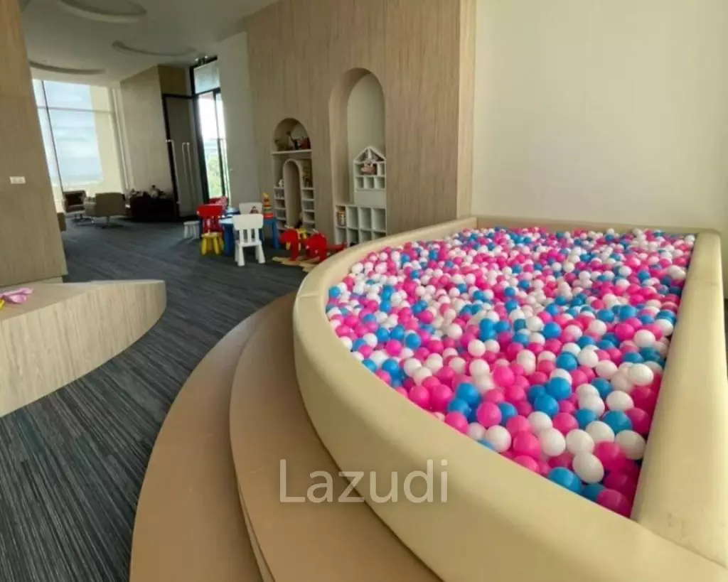 Panora Beachfront Condo for Sale