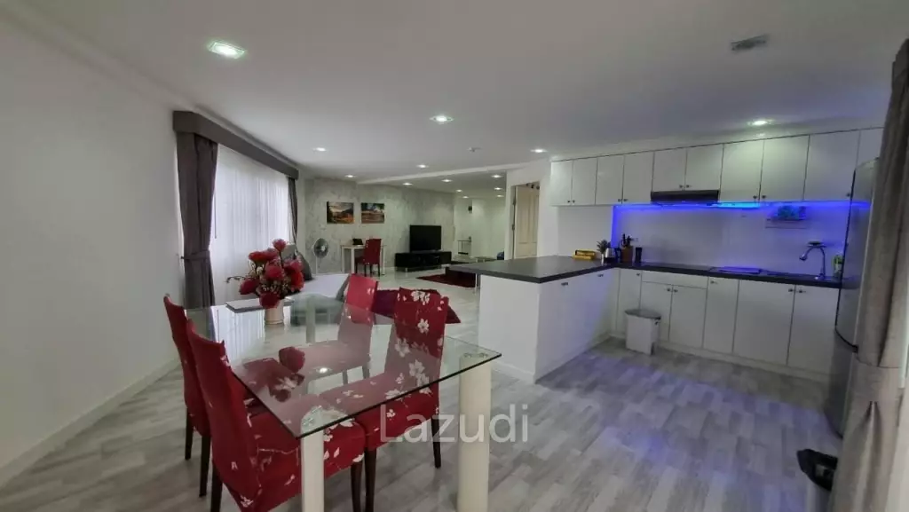 Pratumnak Ruamchok Condo for Sale