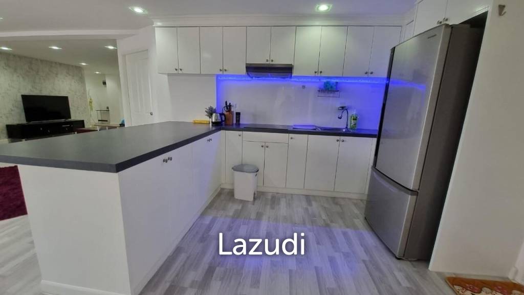 Pratumnak Ruamchok Condo for Sale