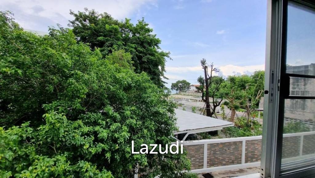 Pratumnak Ruamchok Condo for Sale