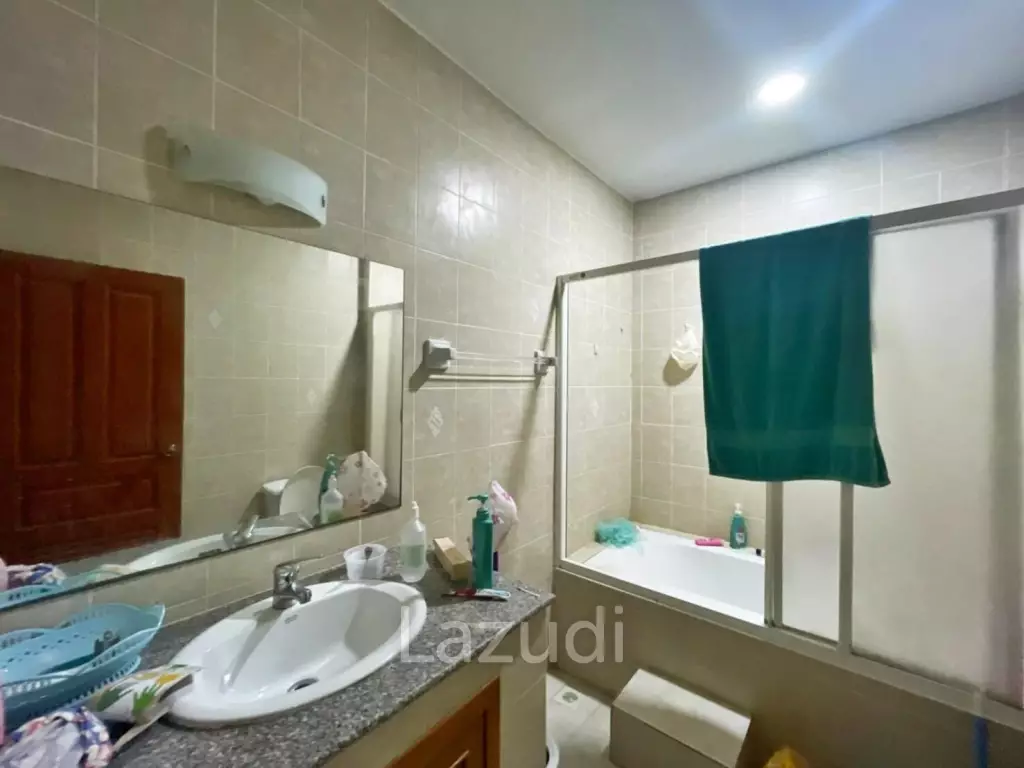 Nong Pla Lai Single House for Sale
