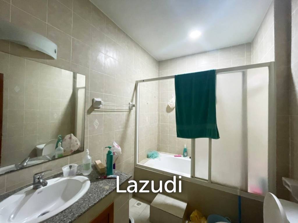 Nong Pla Lai Single House for Sale