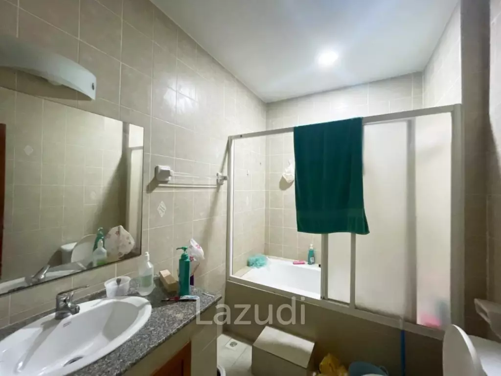 Nong Pla Lai Single House for Sale