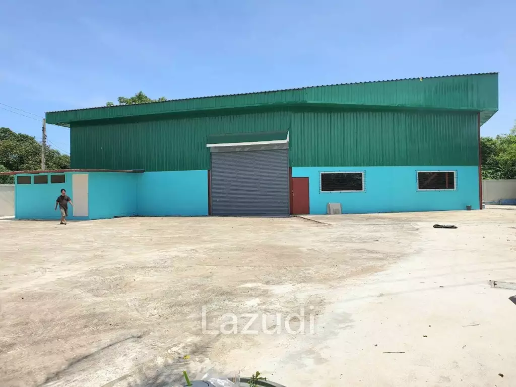 Warehouse for Sale in Bangsaray area