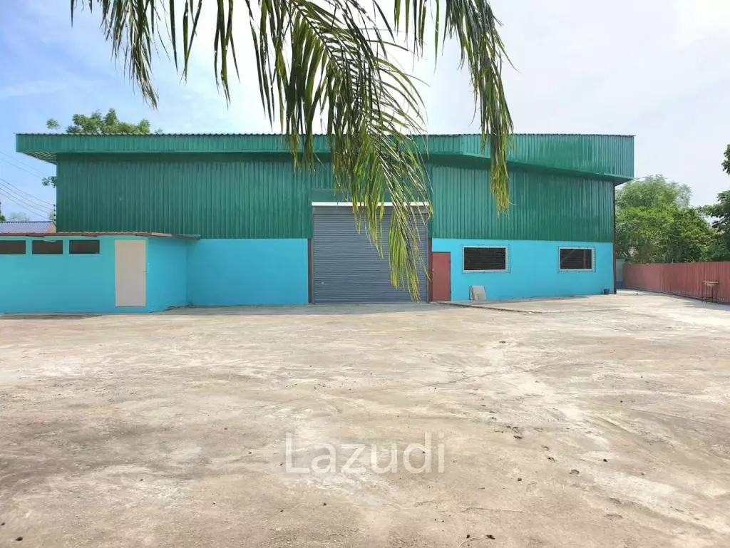 Warehouse for Sale in Bangsaray area