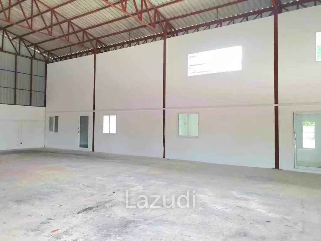 Warehouse for Sale in Bangsaray area
