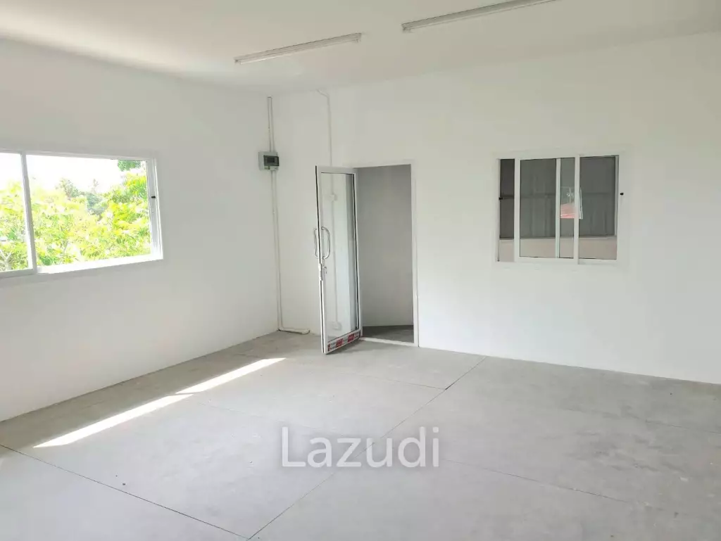 Warehouse for Sale in Bangsaray area
