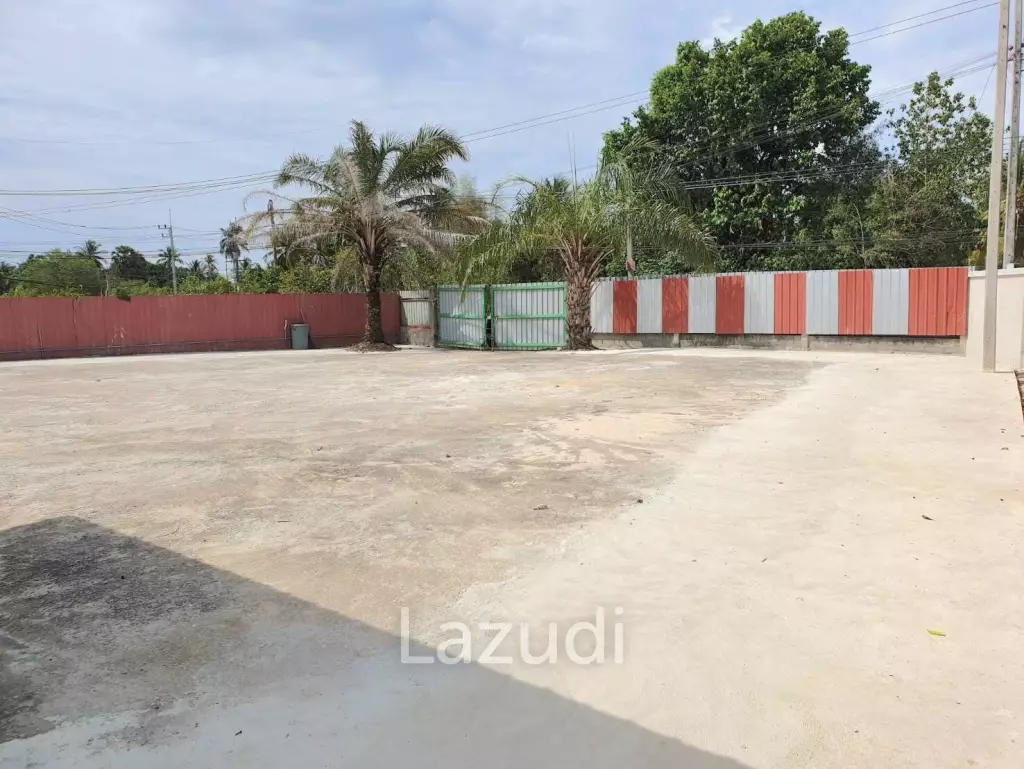 Warehouse for Sale in Bangsaray area