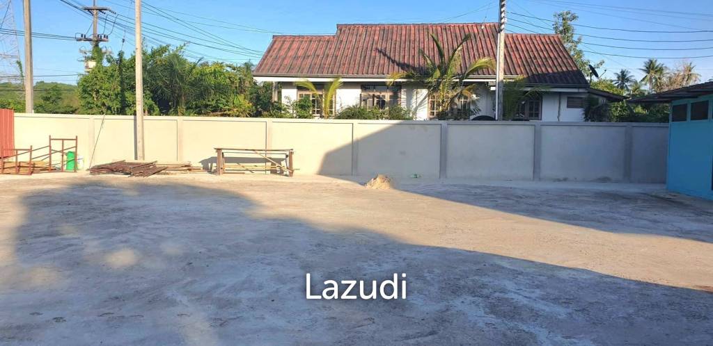 Warehouse for Sale in Bangsaray area