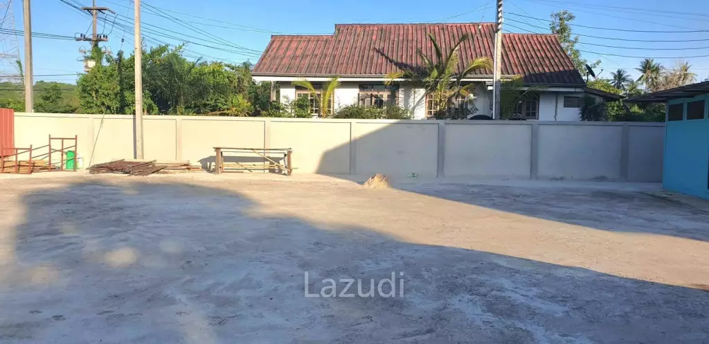 Warehouse for Sale in Bangsaray area