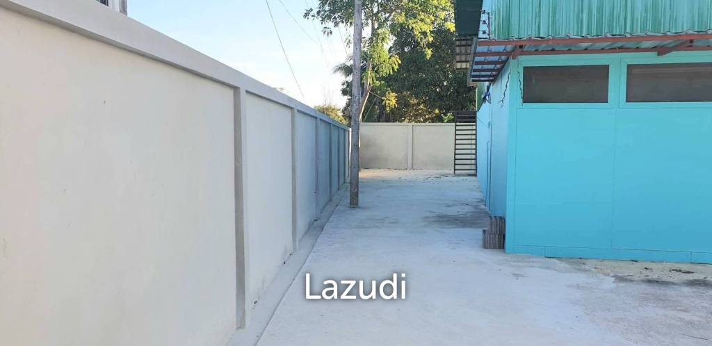 Warehouse for Sale in Bangsaray area