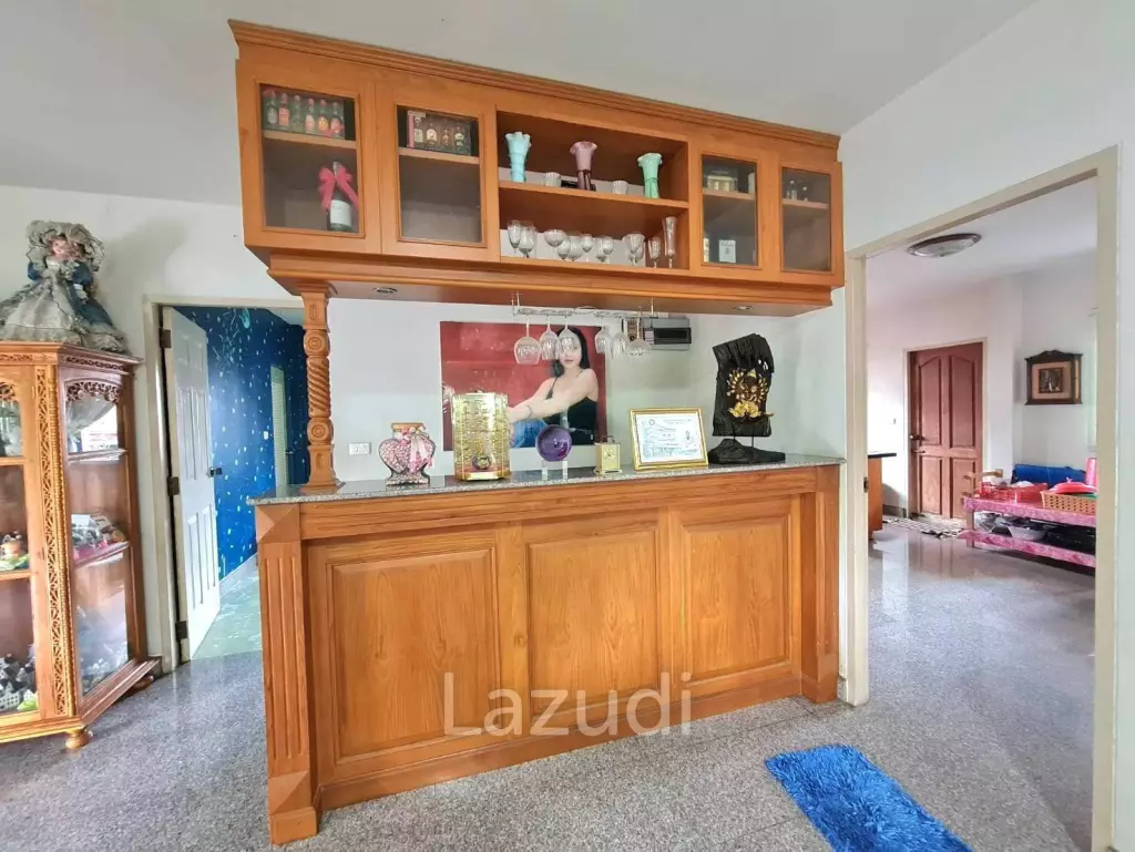 5Beds House in East Pattaya for Sale