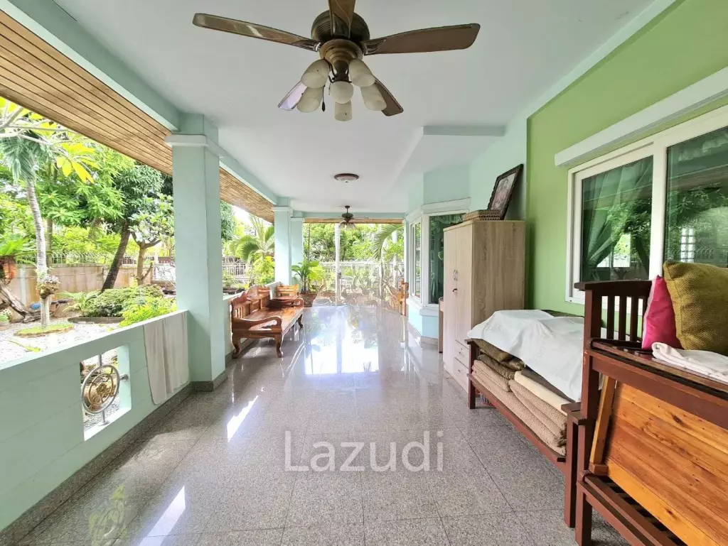 5Beds House in East Pattaya for Sale