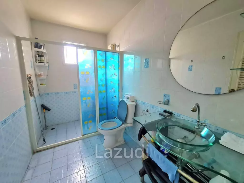 5Beds House in East Pattaya for Sale