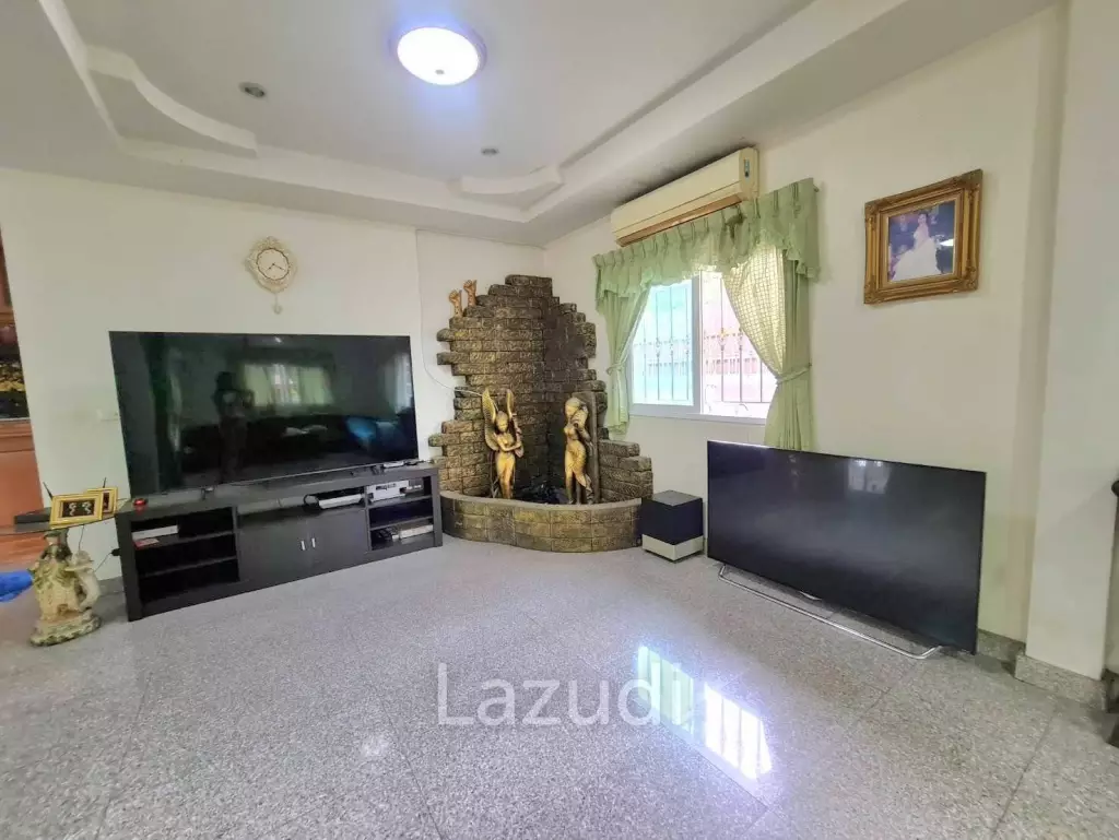 5Beds House in East Pattaya for Sale