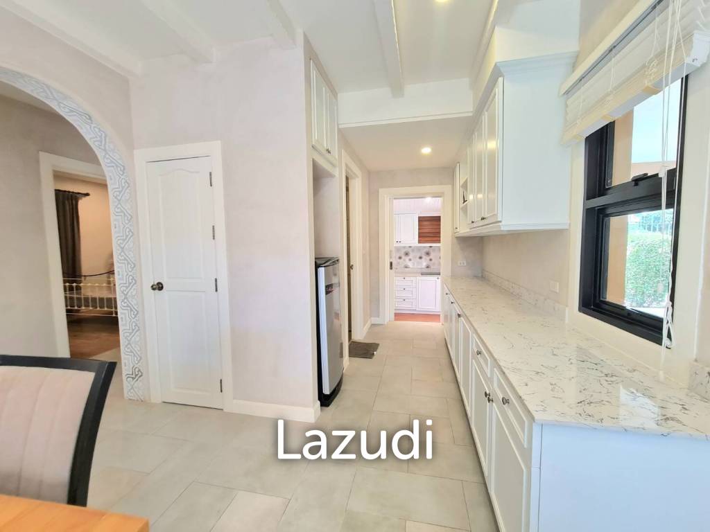 Pool Villas House Italian Style for Sale