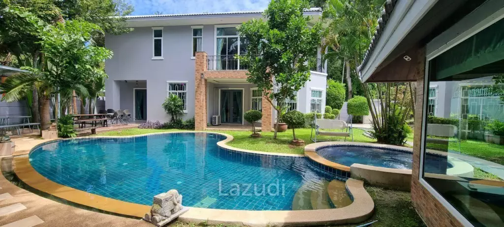 7Bedrooms House for Sale in Najomtien