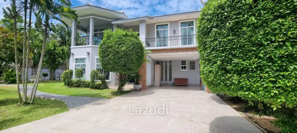 7Bedrooms House for Sale in Najomtien