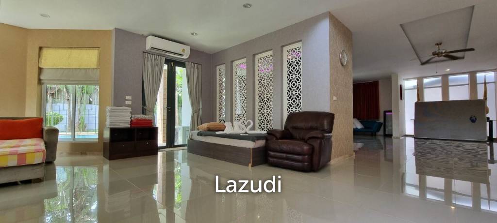 7Bedrooms House for Sale in Najomtien