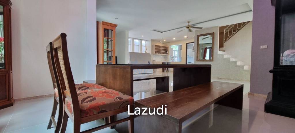 7Bedrooms House for Sale in Najomtien